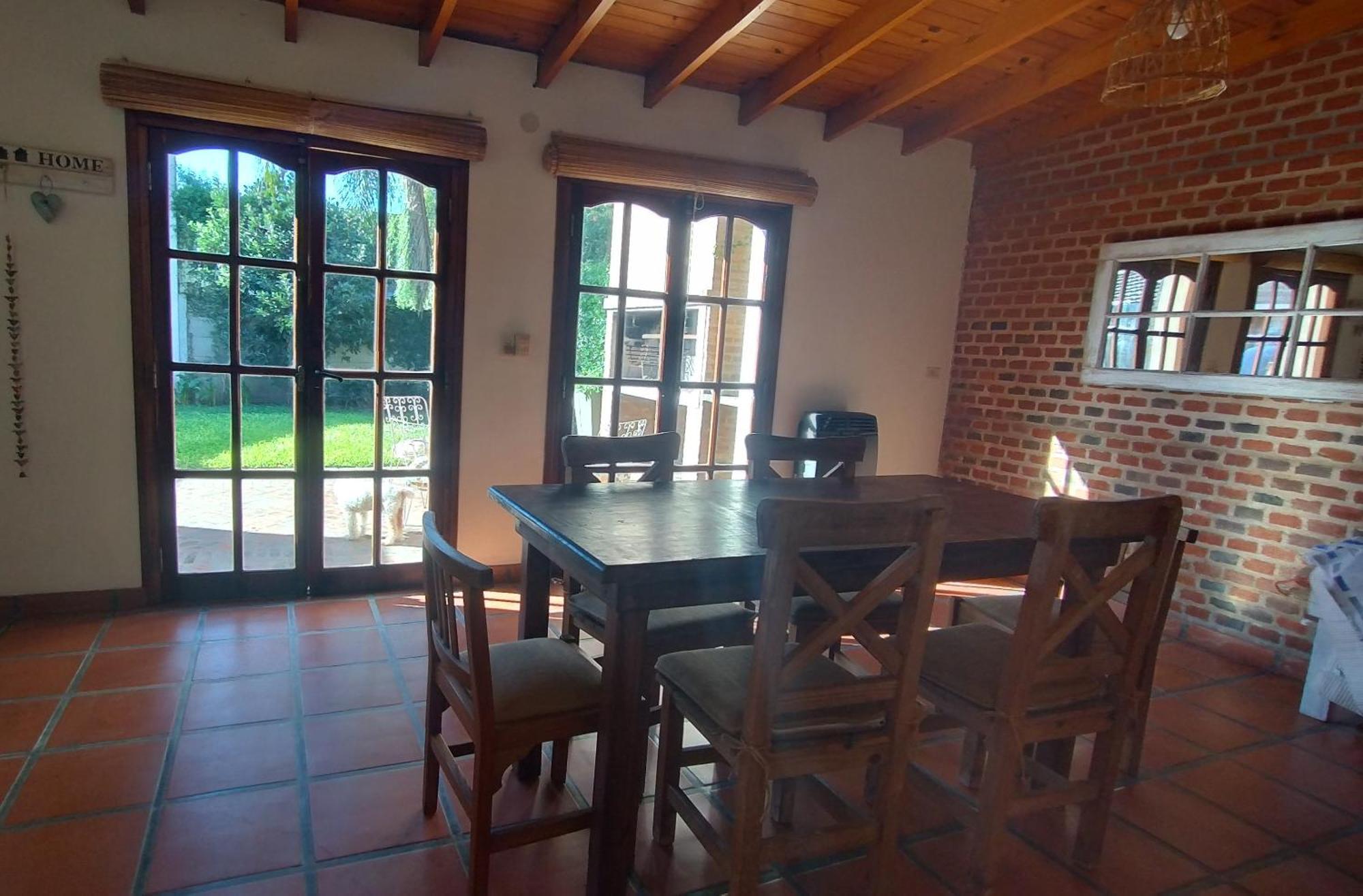 Casa Clivias *