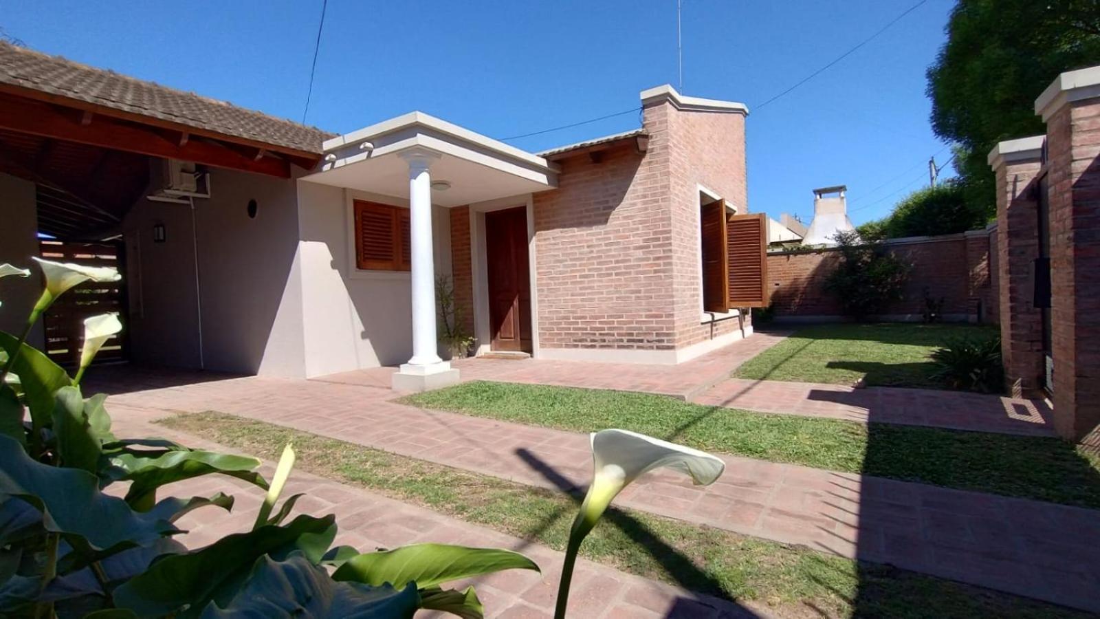 Casa Clivias *