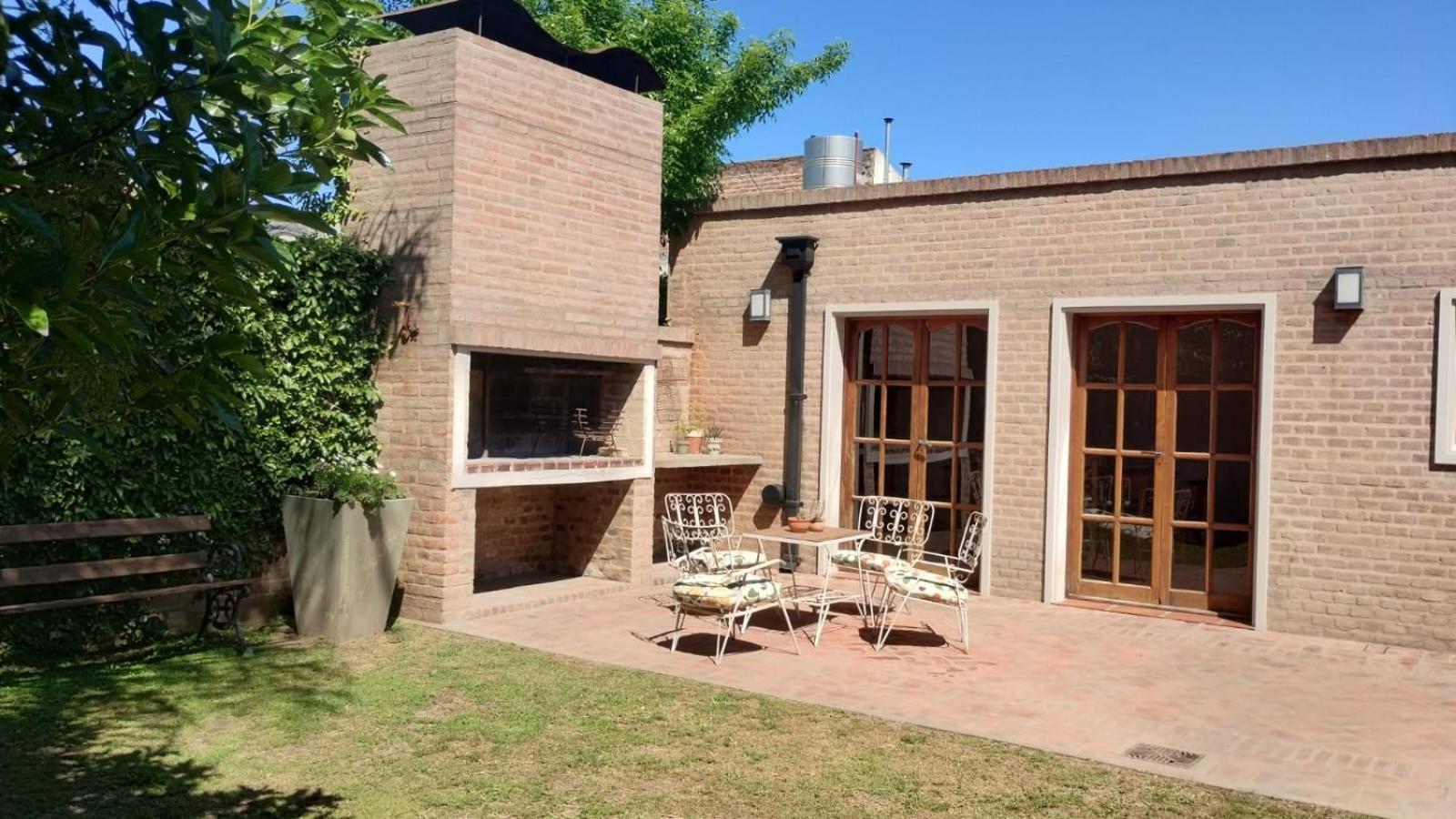 Casa Clivias * Lobos